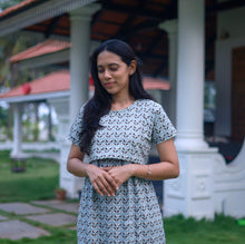 Load image into Gallery viewer, Circle - Premium Maternity Lounge Wear
