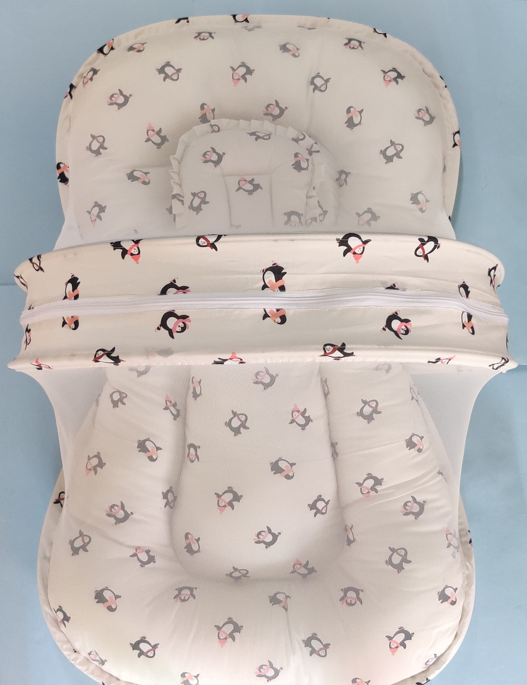 Baby bed with net - Penguin