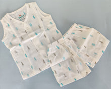 Load image into Gallery viewer, Muslin Jhabla set 1-2 years - Pine
