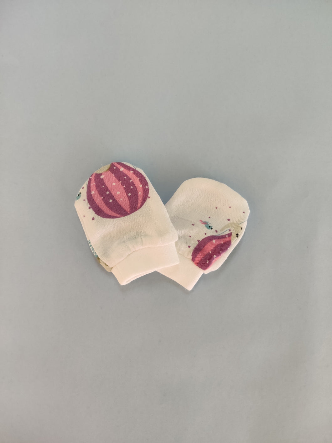 Muslin Mittens - Parachute